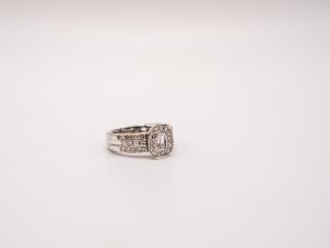 EMERALD CUT 950 PLATINUM (10)