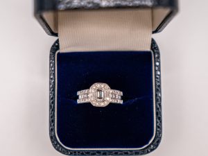 EMERALD CUT 950 PLATINUM (2)