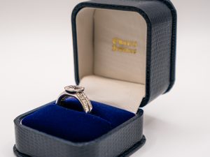 EMERALD CUT 950 PLATINUM (3)