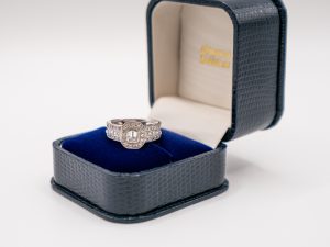 EMERALD CUT 950 PLATINUM (6)