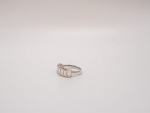EMERALD CUT 950 PLATINUM (9)