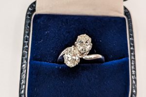 Emerald 6 stone with round brill plat (4)