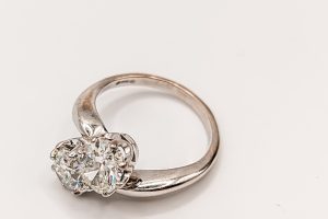 Emerald 6 stone with round brill plat (8)