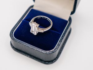 Emerald cut 3.85ct total 950 PLATINUM (9)