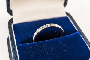 HALF ETERINTY 750 18 CT (1)