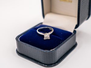 PRINCESS CUT GIA 950 PLATINUM (6)