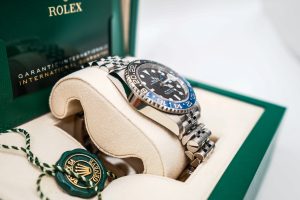 Rolex GMT Batgirl 126710BLNR (3)