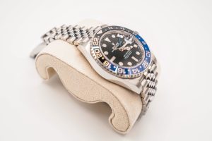 Rolex GMT Batgirl 126710BLNR (6)